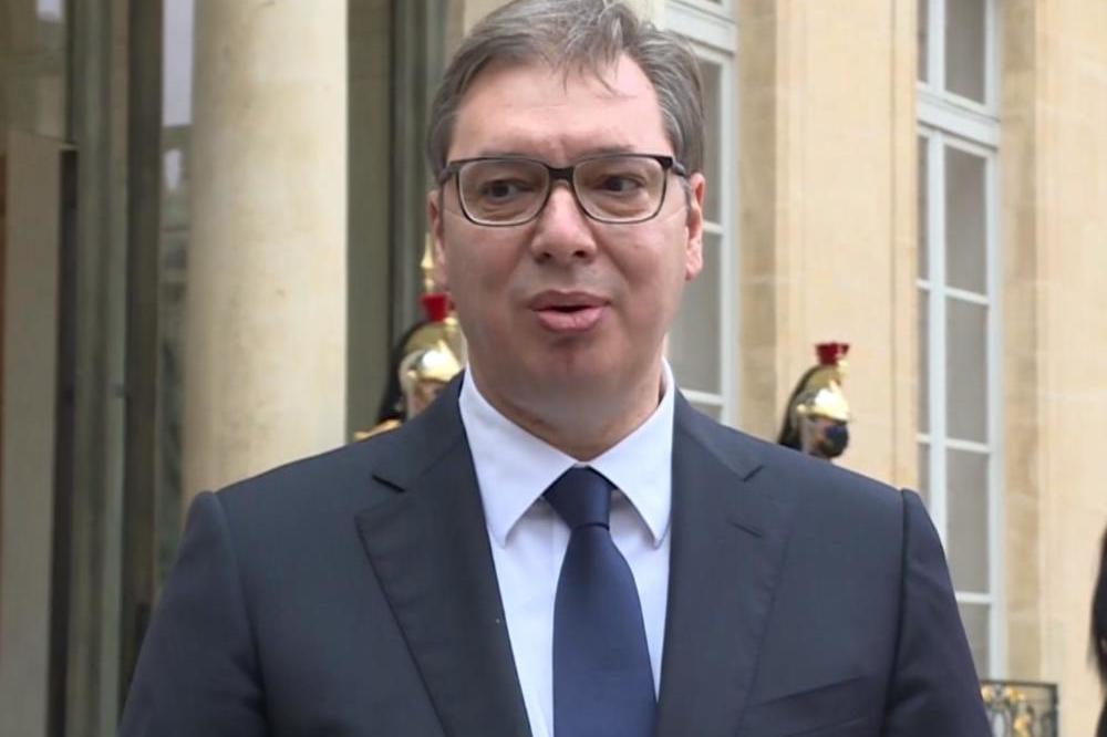 OBAVILI SMO RAZGOVORE U ČETIRI OKA, MAKRON ĆE DOĆI U SRBIJU: Završen sastanak Vučića i Francuskog predsednika