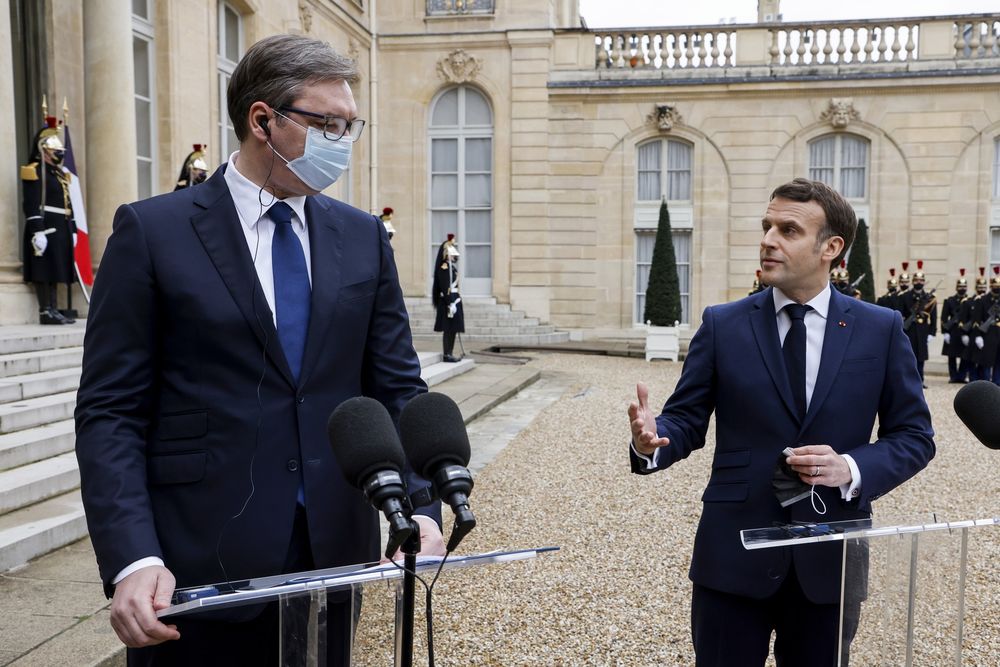 Aleksandar Vučić, Emanuel Makron