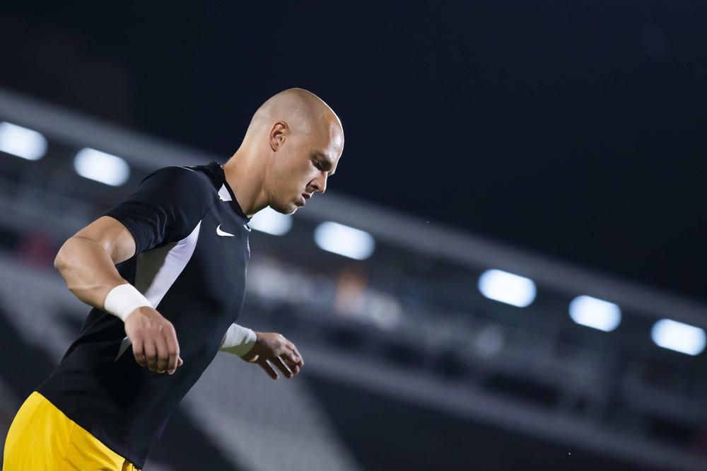 GOLMAN PARTIZANA NIJE IMAO LAKO DETINJSTVO: Ostao sam bez oca kada sam bio beba, na sreću imam divnu familiju!