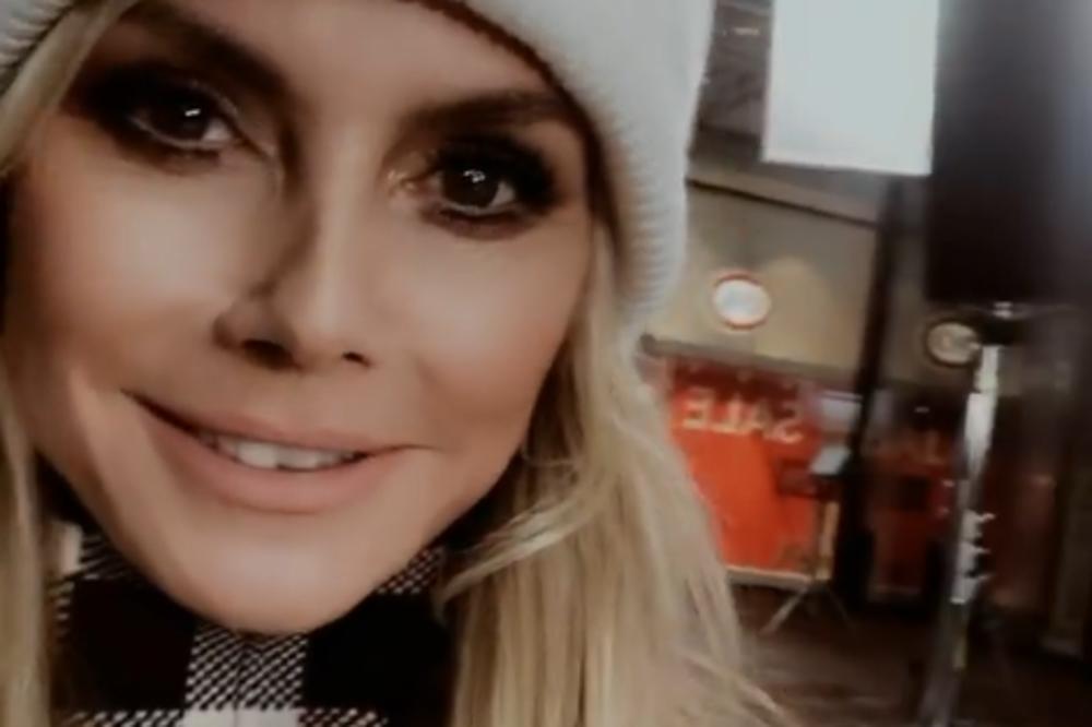 NEMA DALJE! Manekenka objavila sliku na kojoj se LJUBI U USTA sa ĆERKOM tinejdžerkom!Fanovi OSULI DRVLJE I KAMENJE!