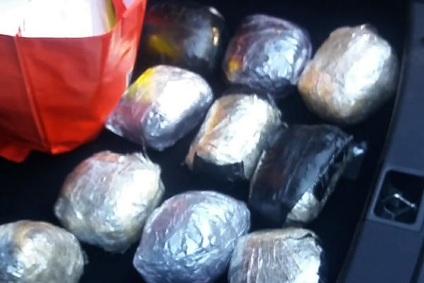 ZAPLENJENO 22 KILOGRAMA HEROINA U SARADNJI SA AMERIMA I BUGARIMA! Srbin bio vođa krimi-grupe, droga prešla dug put