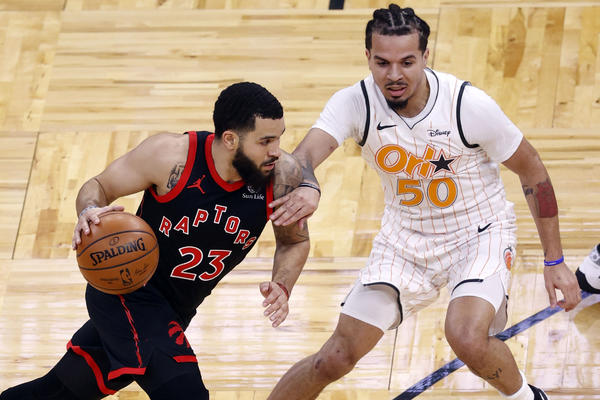 MAMUTSKA 54 POENA VAN VLITA ZA REKORD FRANŠIZE! Bruklinu šuterski obračun sa Klipersima, bez Srba prethodne večeri!