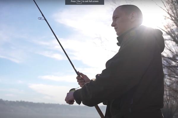 DUNAVSKI HEROJ: Smuđa od 7,8kg vratio u reku kako bi očuvao riblji fond