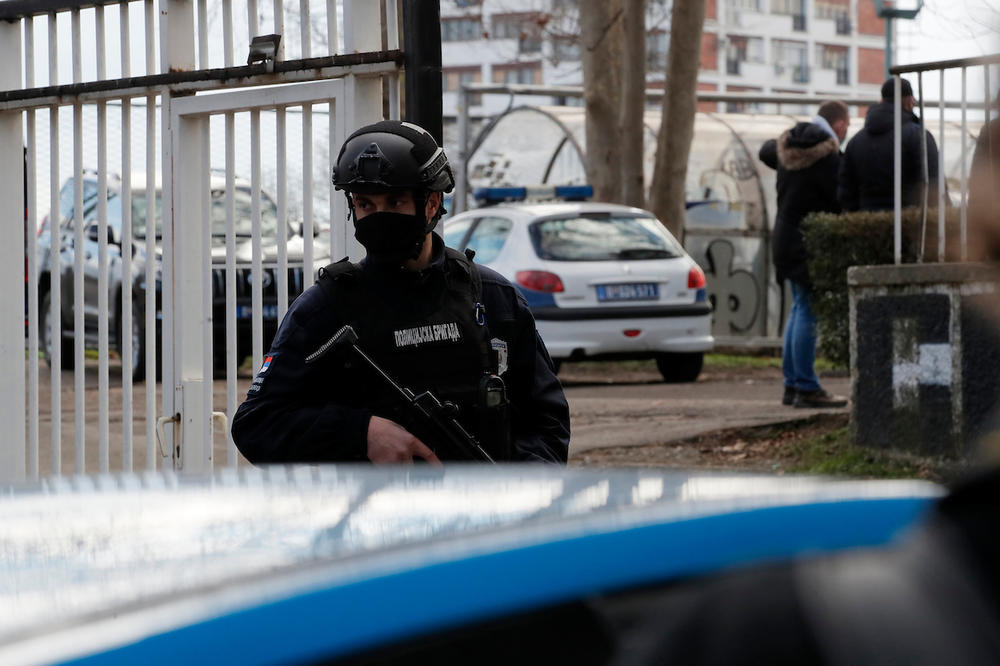 PETORICA UHAPŠENA U BEOGRADU! Na Čukarici presreli mladića, jedan rekao da je policajac, ubili su ga od batina