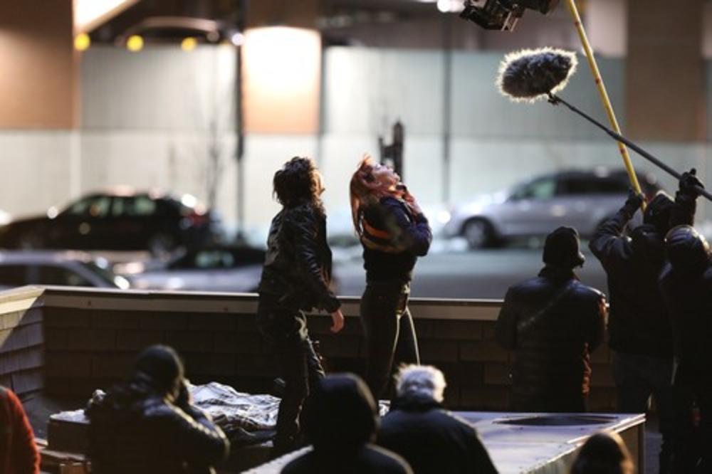 PORODILA SE ČUVENA GLUMICA, NIKO NE ZNA POL BEBE!