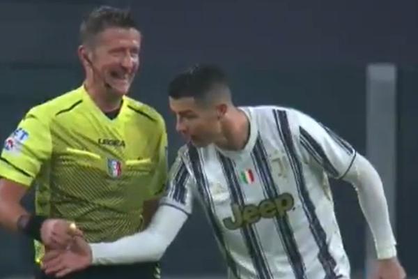 RONALDO USRED UTAKMICE PROVERAVAO SAT SUDIJI: A VAR se nije oglasio!