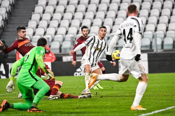 "STARA DAMA" PONOVO GAZI! Juventus rutinski sa Romom za nastavak šampionske trke!