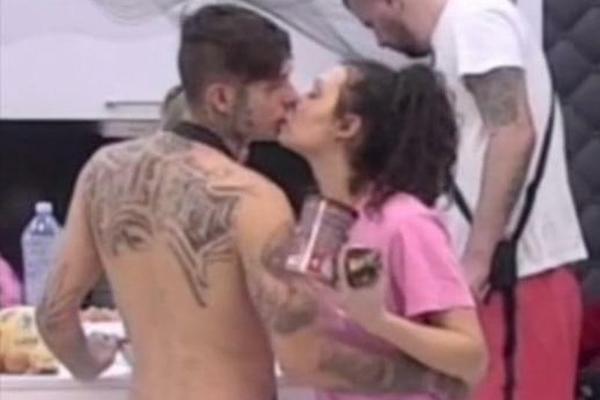 AUU! ŽIRI OSTAO BEZ TEKSTA! FRAN I PAULA POKIDALI NUMERU: Dobili čak i POSLOVNU PONUDU!?