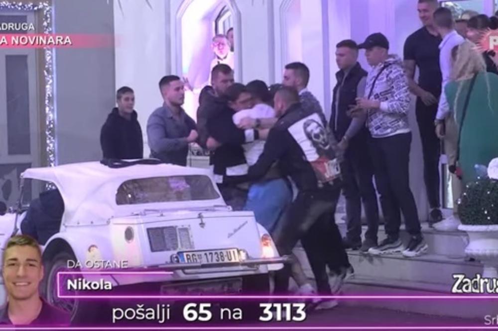 ZADRUGAR RASKRINKAN DO KOSKE: Sebe predstavlja kao VELIKOG VERNIKA, a preko društvenih mreža šalje GOLE FOTKE!