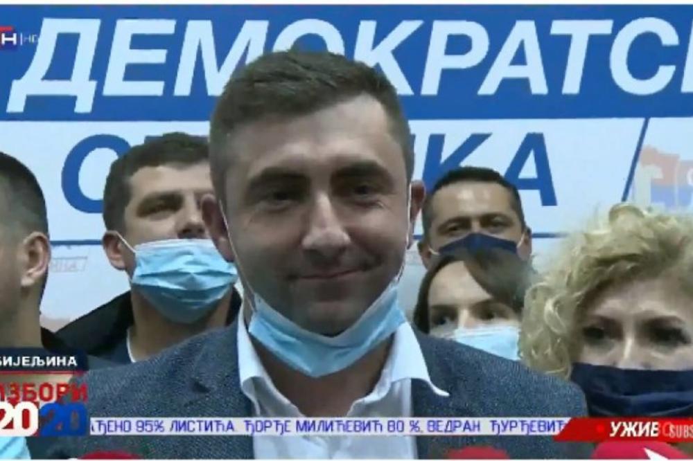 Gradonačelnik Bijeljine o "audiju" koji vozi: "Zaradio sam taj auto orući njive i gajeći bikove"