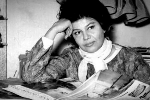 TEŠKO ĆETE POGODITI KO JE U PITANJU: Dama sa fotografije je TETKA NAŠEG GLUMCA KOJI JE IMAO TRAGEDIJU!