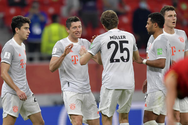 BAJERN SIGRURAN PROTIV AL AHLIJA: Levandovski sa dva gola zakazao duel sa Tigrovima za titulu prvaka sveta!