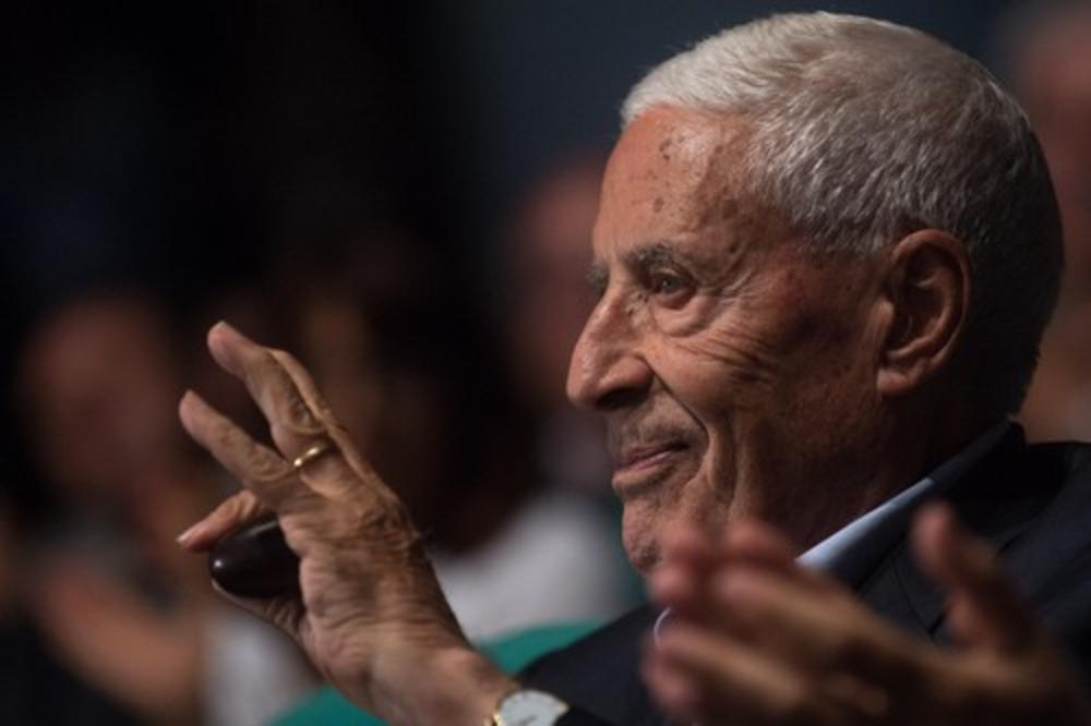 UMRO ČUVENI EVROPSKI POLITIČAR: Ubila ga je KORONA