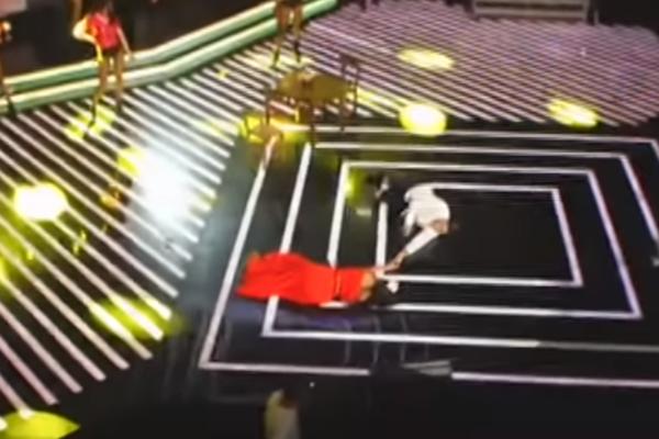 SEĆATE LI SE NAJBRUTALNIJEG NAPADA U ZADRUZI IKADA? Publika im je ZVIŽDALA i vređala ih a onda su oni samo PALI!