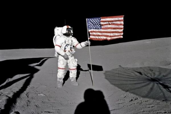 KONAČNO JE OTKRIVENA PRAVA ISTINA O ISKRCAVANJU NA MESEC! Američki astronaut je MASNO SLAGAO