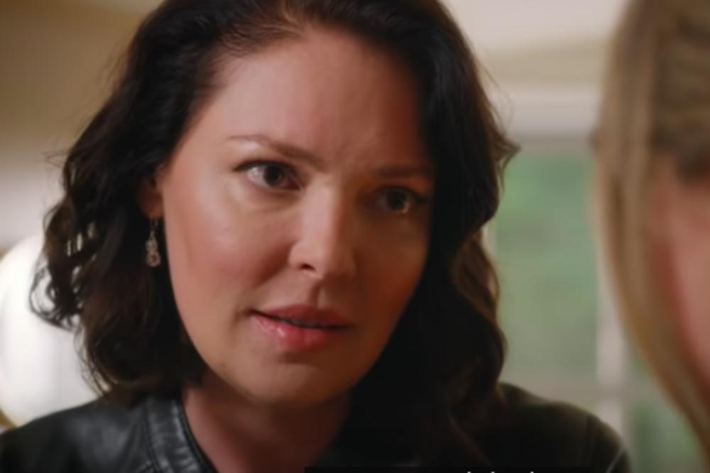 NOVA NETFLIKSOVA SERIJA UZ KOJU ĆETE SE TOTALNO OPUSTITI: Tema je TOTALNO neobična, ko bi rekao da 2 žene i to MOGU