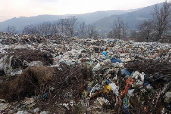 KATASTROFA! DEPONIJA KOD ČAČKA SVE PUNIJA: Ukoliko se problem uskoro ne reši, biće ALARMANTNO!