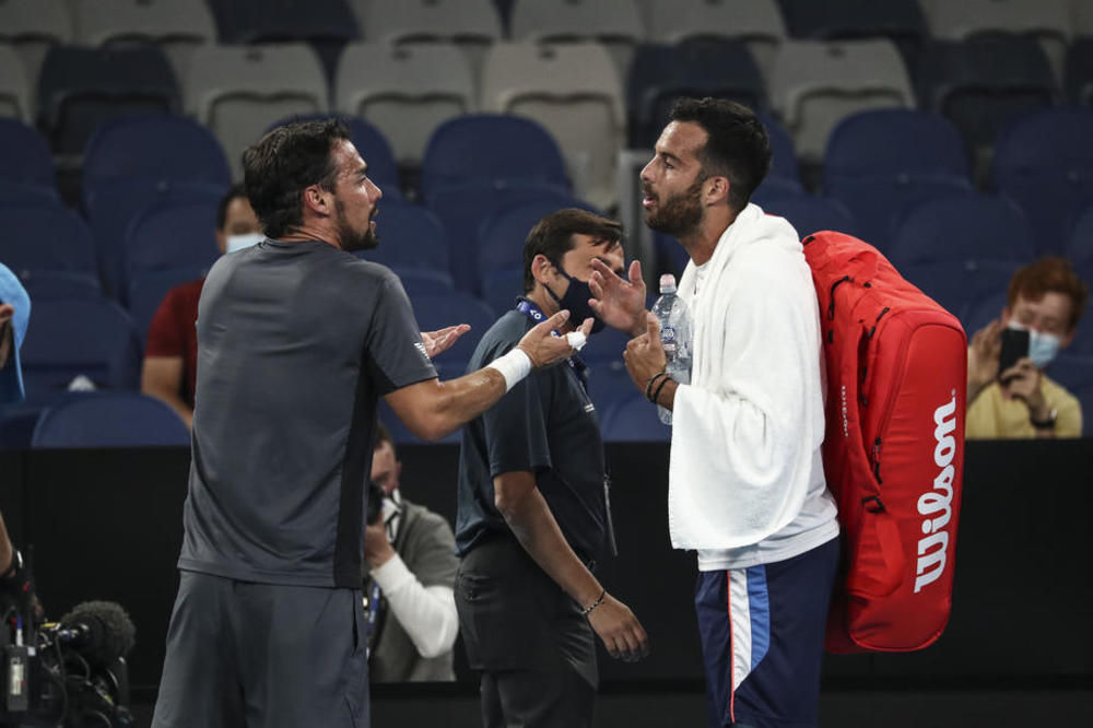 ZAMALO TUČA NA AUSTRALIJAN OPENU: Italijani se sukobili, unosili se jedan drugom u facu i pretili! SKANDAL!