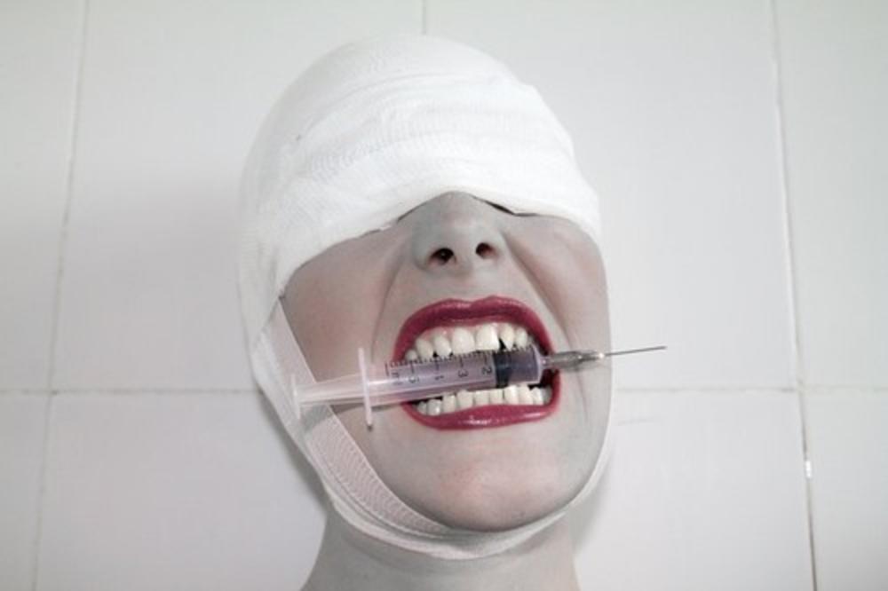 OTIŠLA SAM NA UVEĆANJE GRUDI, A SAD IMAM OGROMNU ZADNJICU: Sva sam MLITAVA, ne ličim ni na ŠTA, a nema mi POMOĆI!