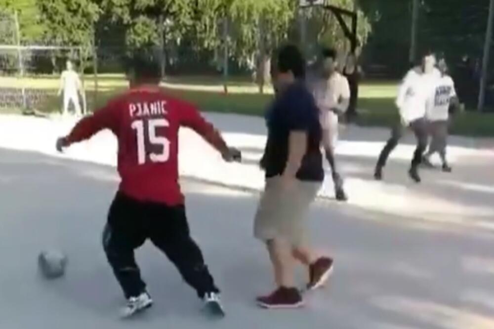 BUCKO U PJANIĆEVOM DRESU PRAVI ŠOU! Reagovao i sam fudbaler
