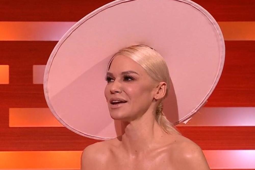 HIT! BEKVALČEVA POBEGLA U TOPLIJE KRAJEVE PA POKUŠALA DA NAPRAVI NEOBIČAN POTEZ: Fanovi VRIŠTE od smeha!