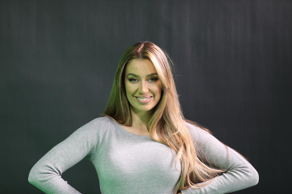 TEA TAIROVIĆ ZAPALILA STUDIO ESPRESA! GORELA RASVETA, TOPILE SE KAMERE! (VIDEO)