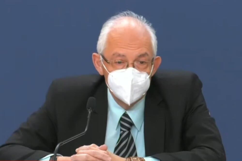 KON SE OPASNO IZNERVIRAO: Pogodila ga je stvar koju je video u KAFIĆIMA