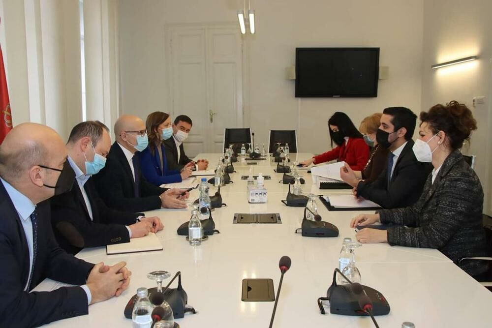 Grad Novi Sad, Miloš Vučević