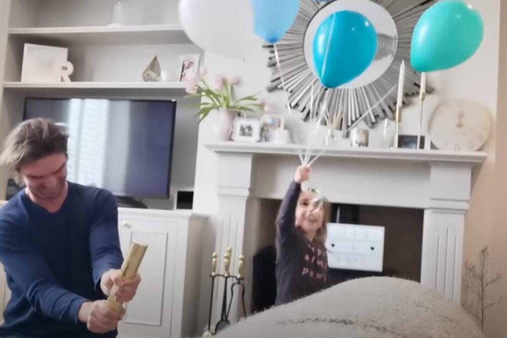 OTKRIVANJE POLA BEBE POŠLO PO ZLU: Tata nije mogao da ispali konfete pa se na kraju udario u nezgodno mesto (VIDEO)