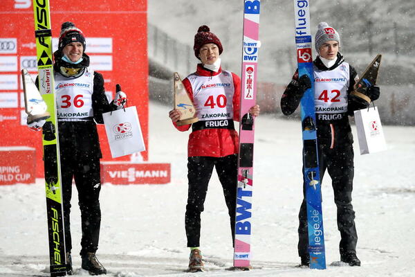 KOBAJAŠI U POLJSKOJ STIGAO DO 17 pobede u Svetskom kupu: Skočivši 136,5 i 134, 5 metara
