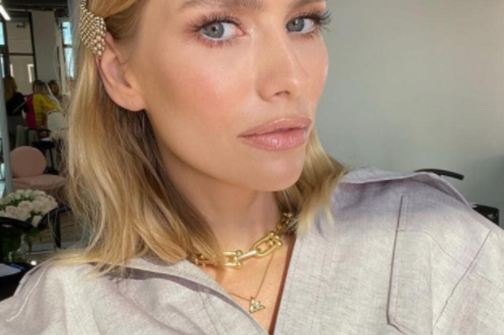 ODRASLA JE U BEDI I ZATVORU, a spas je pronašla u milijarderu s kojim danas živi ŽIVOT IZ BAJKE