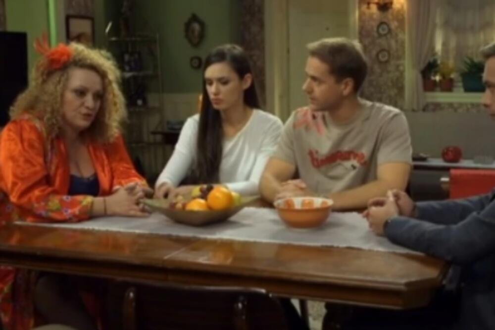 ZVEZDA SERIJE "IGRA SUBDINE" VEĆ DUŽE VREME LJUBI NEPOZNATOG MUŠKARCA: Sada je isplivala njihova privatna fotka!