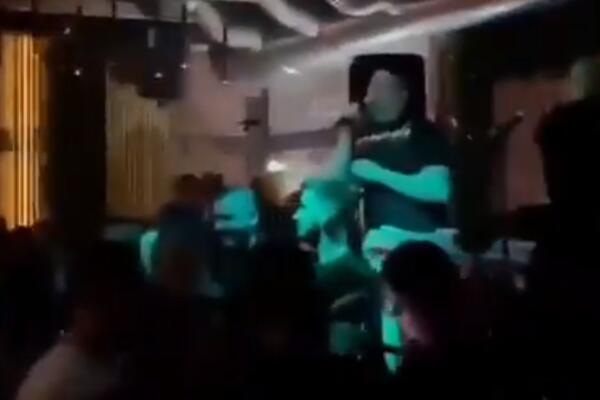 NOVI SNIMAK SA KORONA ŽURKE! Slobi oteli mikrofon usled HITA, čuje se kako policija viče na snimku (VIDEO)