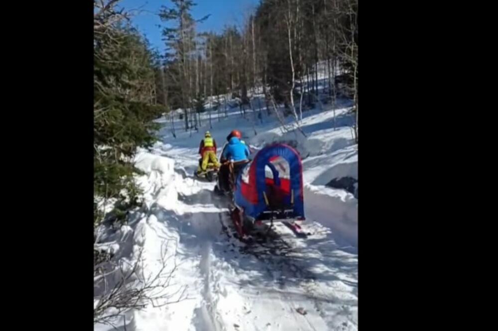 EVAKUISANA MONAHINJA SINKLITITIJA! Hitno prebačena u bolnicu iz manastira: VIDNO JE ISCRPLJENA ZBOG HLADNOĆE! VIDEO