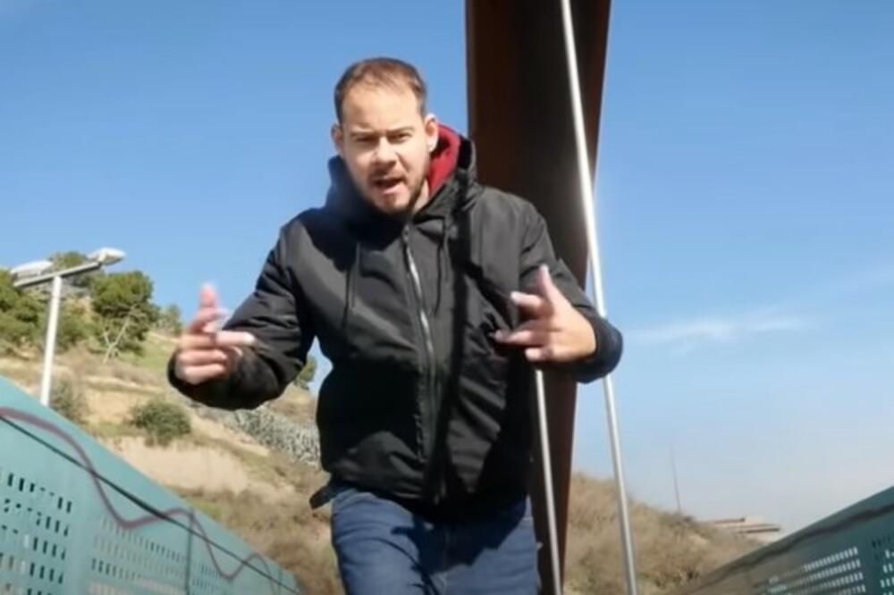 KAŽNJEN ZBOG KRITIKOVANJA KRUNE: Španski reper se zabarikadirao u univerzitetu da bi izbegao zatvor