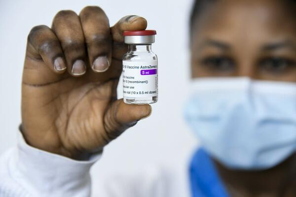 VAKCINACIJA U IZRAELU: Jednu dozu primilo već pola populacije!