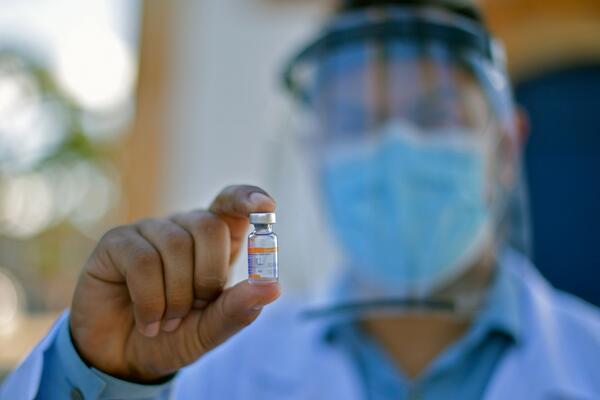 PRETNJA EVROPSKE KOMISIJE O BLOKADI IZVOZA VAKCINA NAIŠLA NA PODRŠKU: Vodeće članice EU pružile potporu!