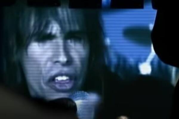 "ON JE TOLIKO RANJIV U PESMI": Jedna od najpoznatijih balada svih vremena je bila namenjena ženskom pevaču