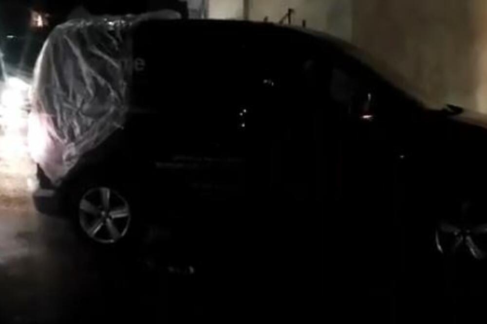 DETALJI NESREĆE U SARAJEVSKOM NASELJU: Vozilo se samo pokrenulo i udarilo u zid (VIDEO)