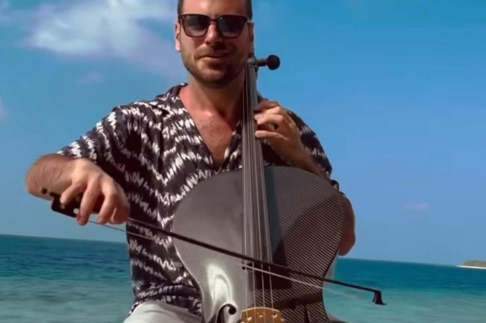 UŽIVANCIJA! BIVŠI VERENIK JELENE ROZGE DANE PROVODI NA MALDIVIMA: Društvo mu pravi zgodna crnka!?