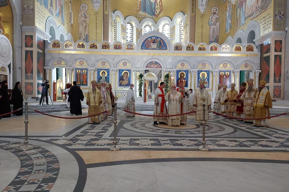 SPC JE PROTIV ZAKONA O ISTOPOLNIM ZAJEDNICAMA: Sinod je izdao ZVANIČNO SAOPŠTENJE