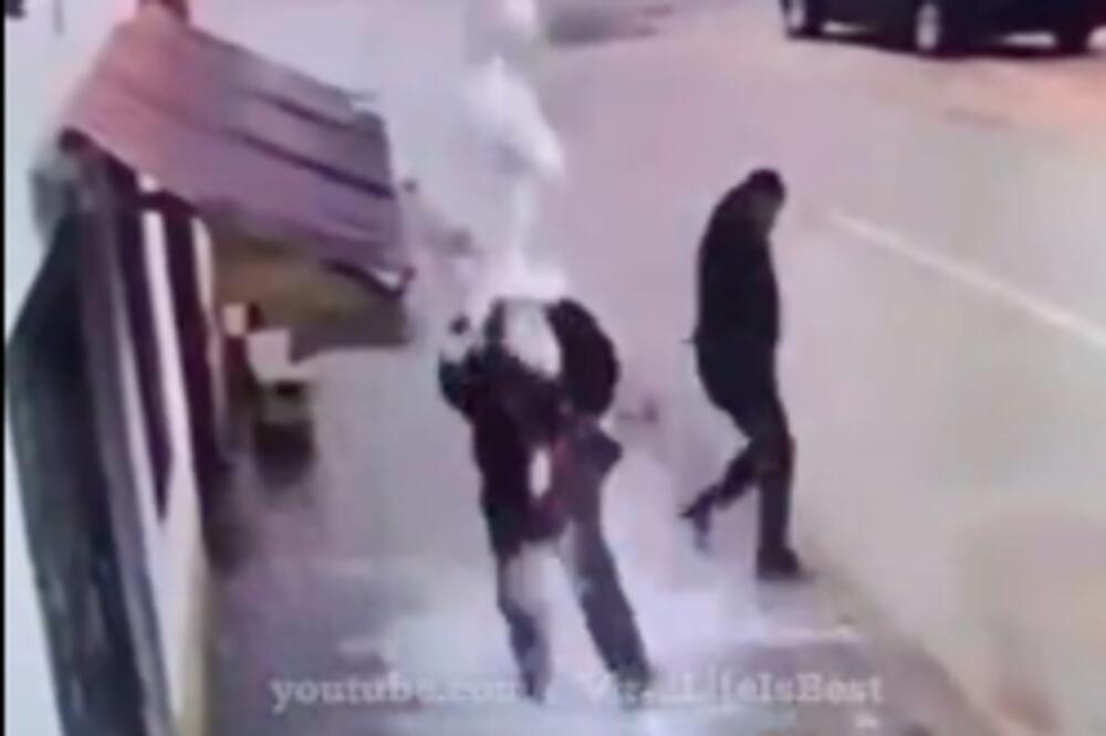 OVO JE BAKSUZ JEDAN U MILION! Kako baš njemu da se desi ovakva stvar? (VIDEO)