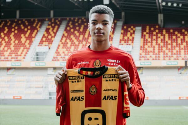 PRVI PROFESIONALNI UGOVOR ZA TAMNOPUTOG SRBINA: Mehelen stvara budućeg reprezentativca Srbije?!