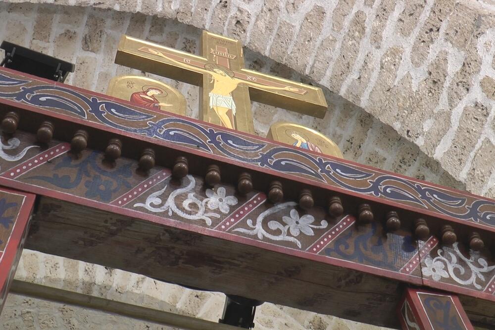 DANAS SE SLAVI VELIKI PRAZNIK, DA LI STE ZNALI: Zapisani mnogi slučajevi lečenja karcinoma u njegovom manastiru?