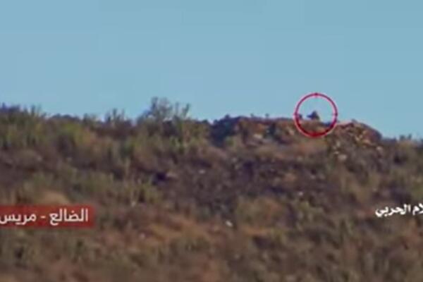 ISPLIVAO NEVEROVATAN SNIMAK NAPADA: Huti desetkovali saudijske snage, snajperima satrli neprijatelja! (VIDEO)