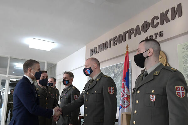 DATA CENTAR VOJNOGEOGRAFSKOG INSTITUTA: Ministar Stefanović na otvaranju