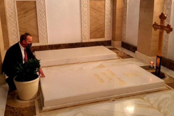 BIO JE PRIMER VERE I DIJALOGA: Godfri odao poštu patrijarhu Irineju! (VIDEO)