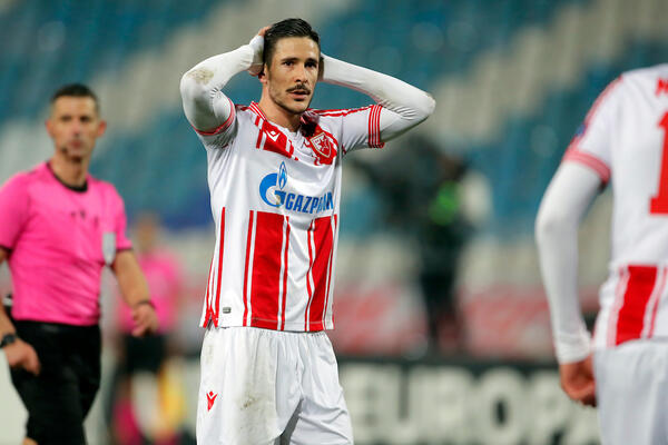 ZVEZDA IZJEDNAČILA SA PENALA, MILAN NA ISTI NAČIN ZA TREN POVEO: VAR nije uspeo da spasi Zvezdu i treći put (VIDEO)