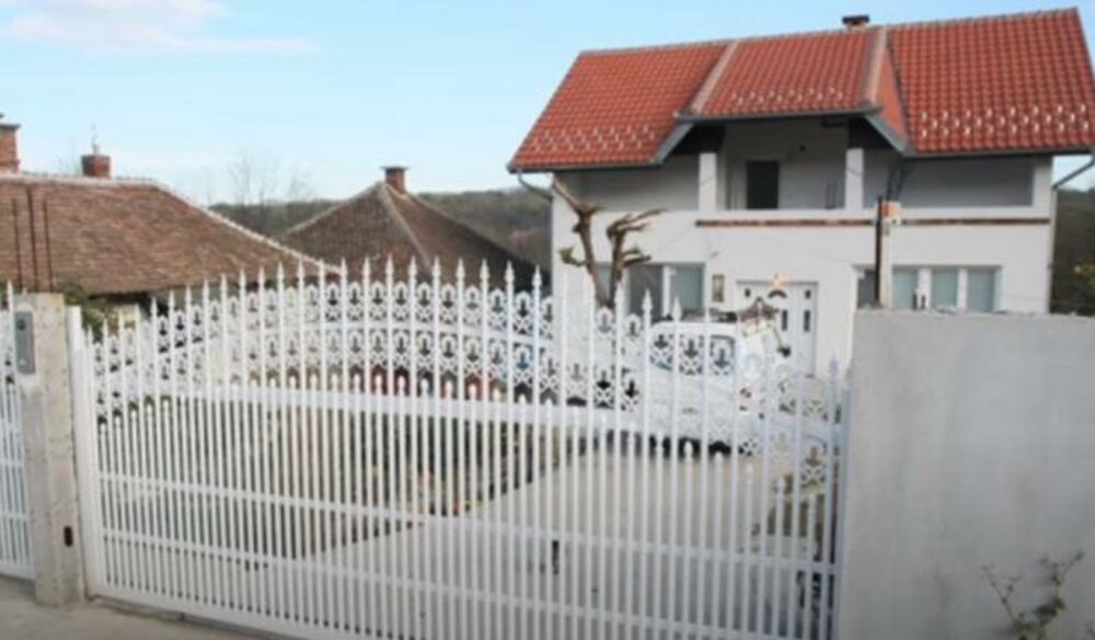 Dom Rade Manojlović