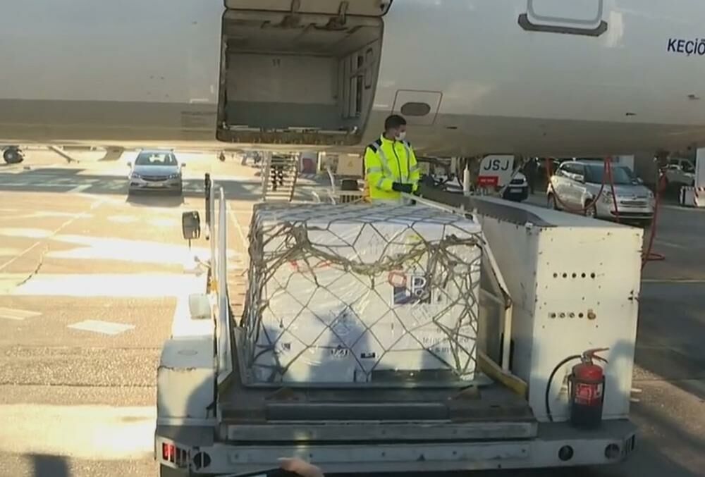 Stigle Astrazeneka vakcine